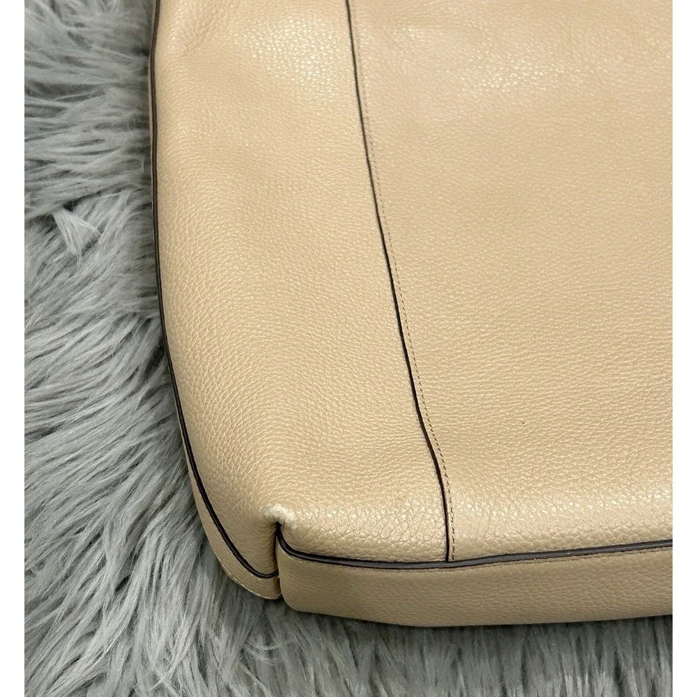 COACH Scout Hobo Tan Pebbled Leather Convertible Shoulder Bag Approx‎ 14